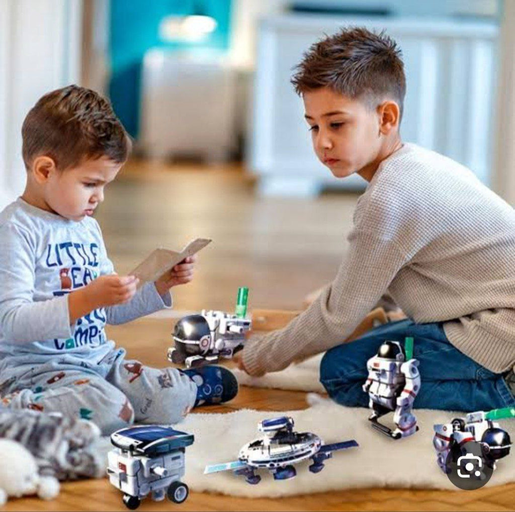 مجموعة ألعاب أسطول الفضاء 6 في 1 تعمل بالطاقة الشمسية