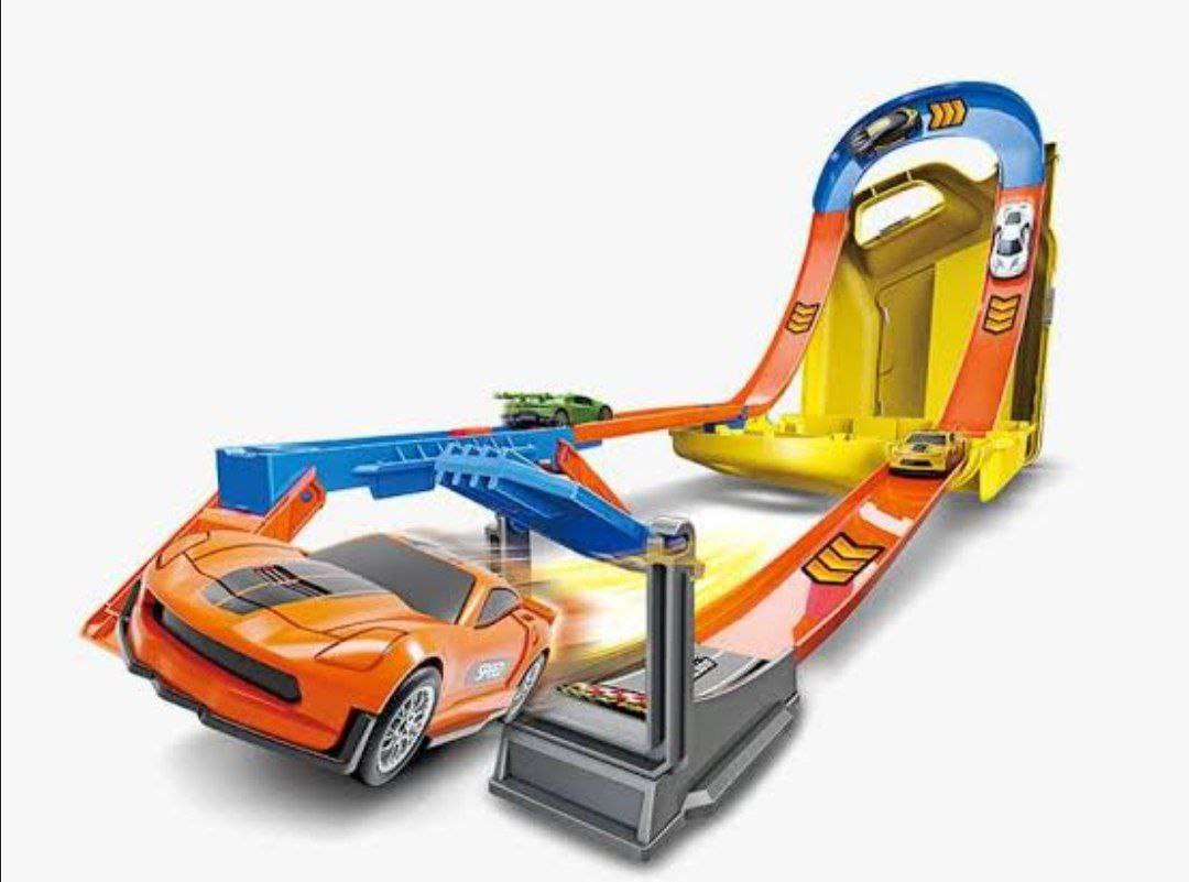 تراك سباق سيارات للأطفال